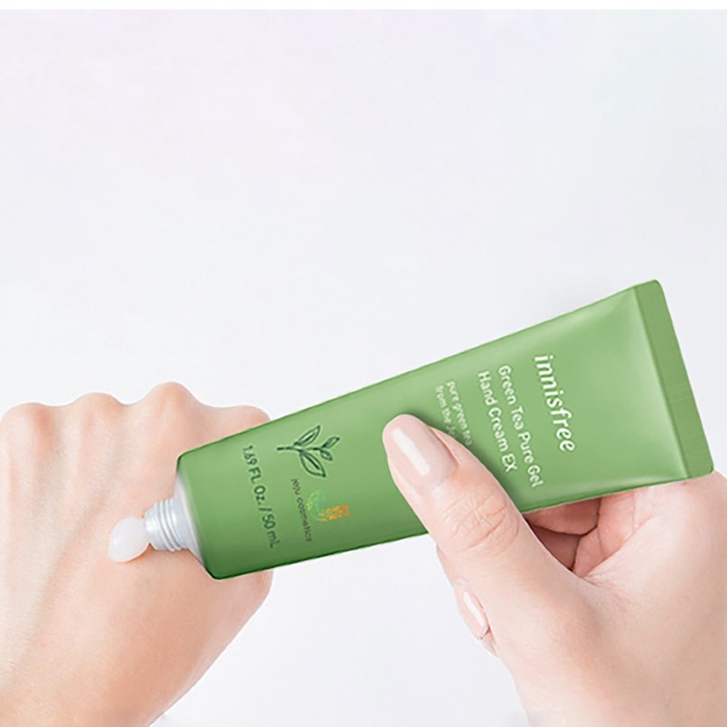 Dưỡng da tay mềm mịn với Innisfree Green Tea Pure Gel Hand Cream