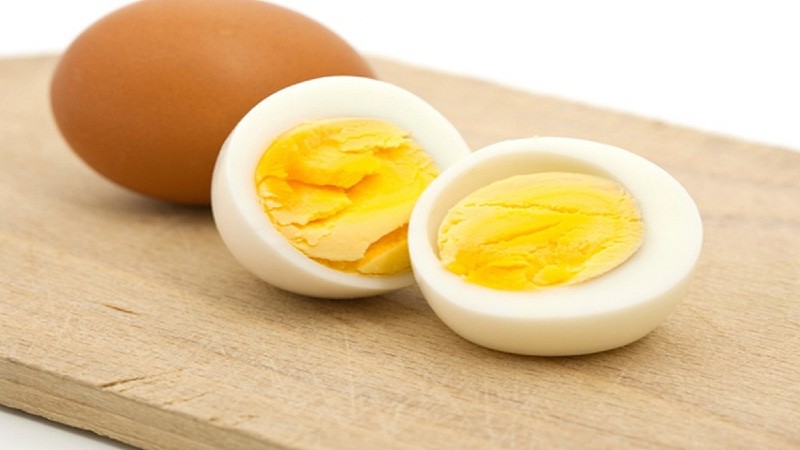 Bổ sung trứng gà nhiều cho cơ thể để khiến lông mày rậm hơn