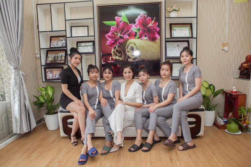                               Đội ngũ y bác sĩ tại Selena Spa Phan Thiết