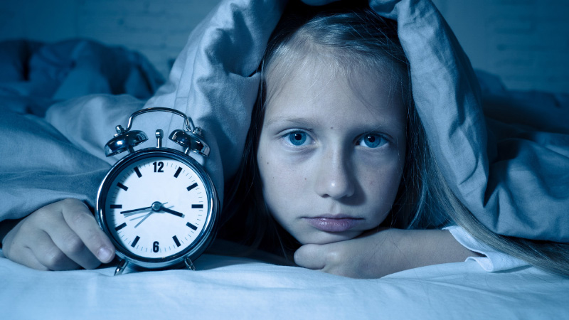 Thức khuya chính là một trong những nguyên nhân chính làm thâm quầng mắt