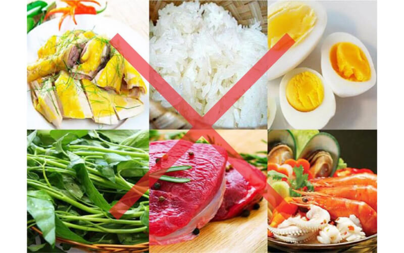 Cần kiêng khem một số loại thực phẩm nhất định sau xăm môi